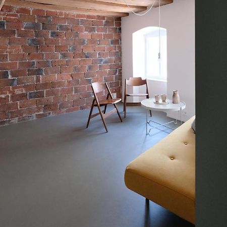 Entzueckende Kleine Wohnung Линц Екстериор снимка